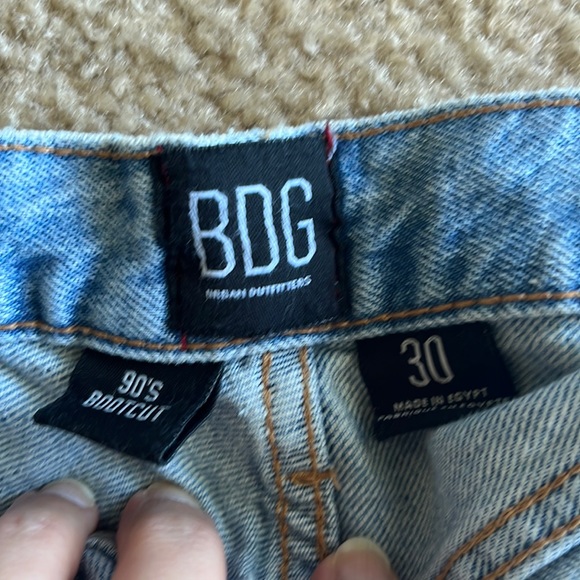 NWT BDG 90’s Bootcut Distressed light wash jeans - Picture 4 of 11